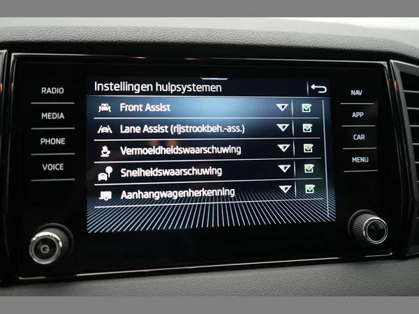 SKODA Karoq (2025) — foto 11 van 22