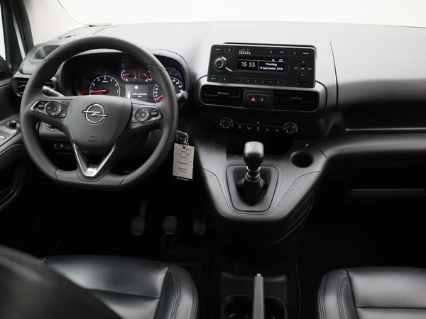 Opel Combo Life (2022) — foto 33 van 33