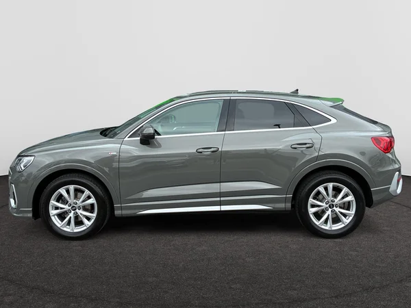 AUDI Q3 Sportback (2025) — foto 12 van 24