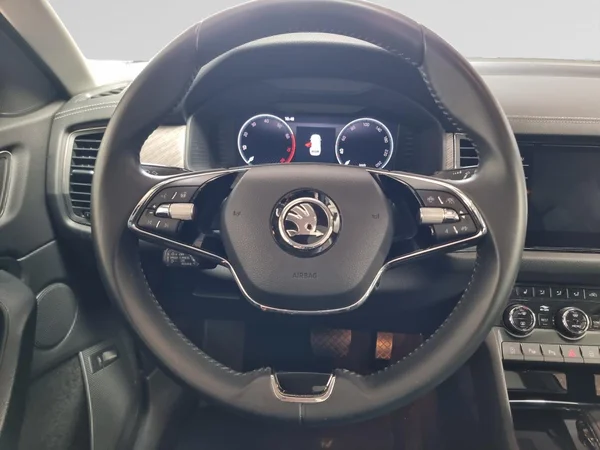 SKODA Kodiaq (2022) — foto 5 van 23