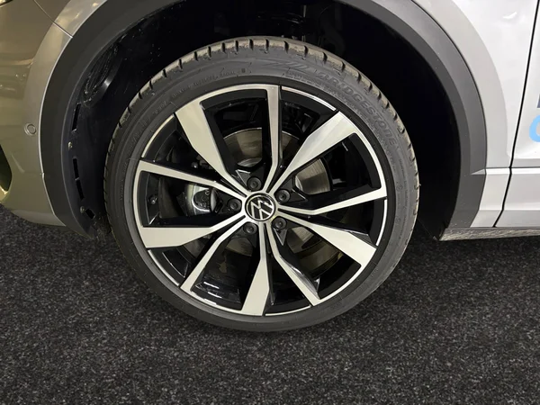 VOLKSWAGEN T-Roc (2026) — foto 13 van 15