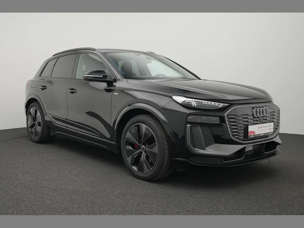 AUDI Q6 e-tron (2025) — foto 12 van 46