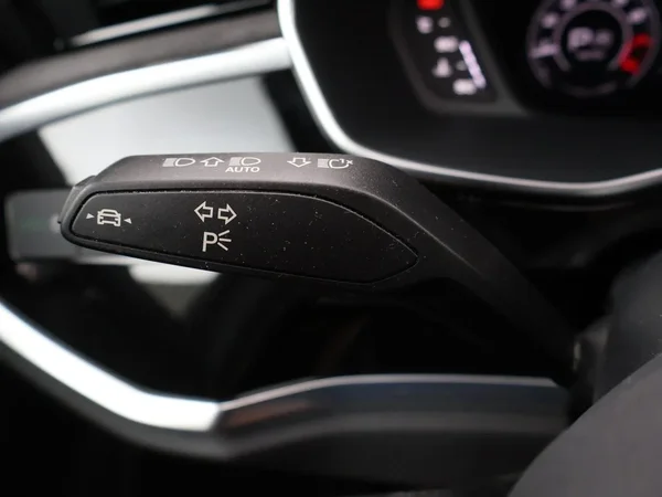 Audi RSQ3 (2023) — foto 6 van 29