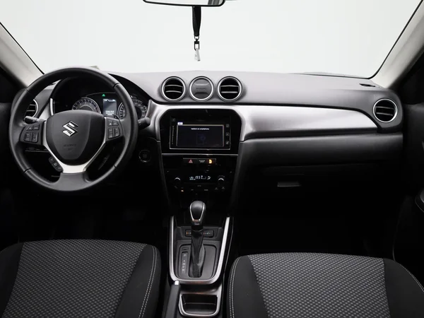 Suzuki Grand Vitara (2023) — foto 31 van 39