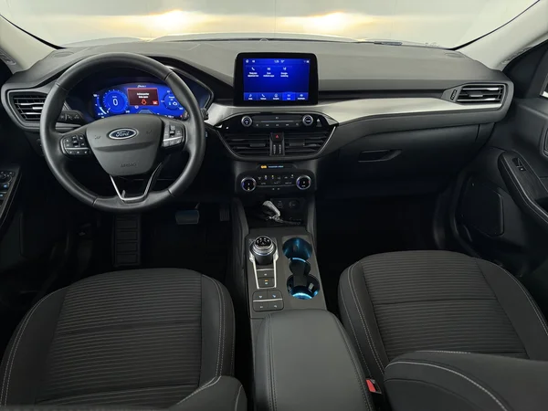FORD Kuga (2023) — foto 34 van 34