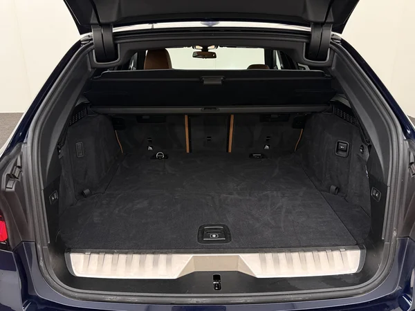 BMW 530 (2022) — foto 8 van 34