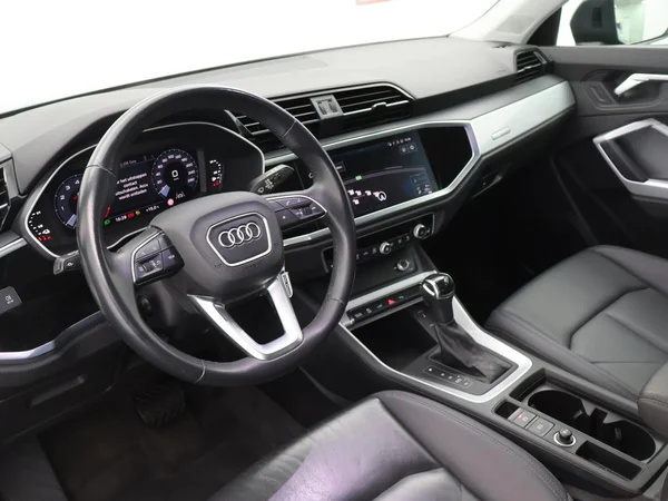 AUDI Q3 PHEV (2022) — foto 2 van 23
