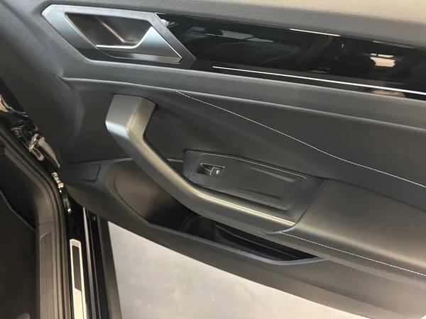 VOLKSWAGEN T-Roc (2026) — foto 8 van 24