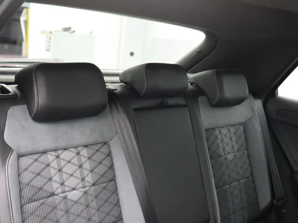 VOLKSWAGEN T-Roc (2026) — foto 2 van 21