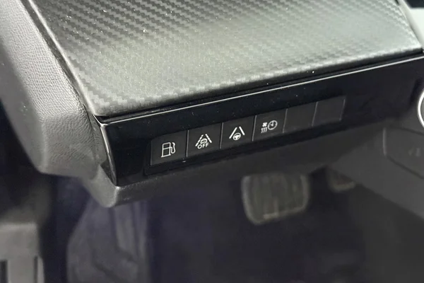 Peugeot 508 PHEV (2021) — foto 5 van 32