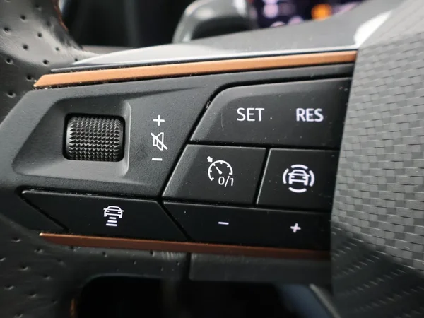 CUPRA Leon Sportstourer (2023) — foto 17 van 25