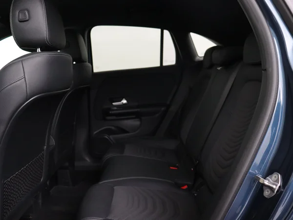 MERCEDES GLA 250 (2022) — foto 5 van 33