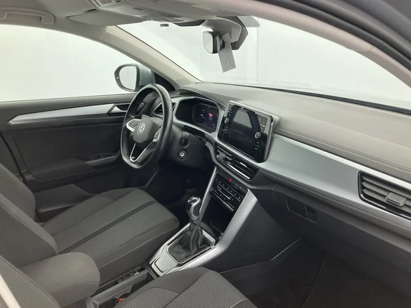 VOLKSWAGEN T-Roc (2022) — foto 19 van 35