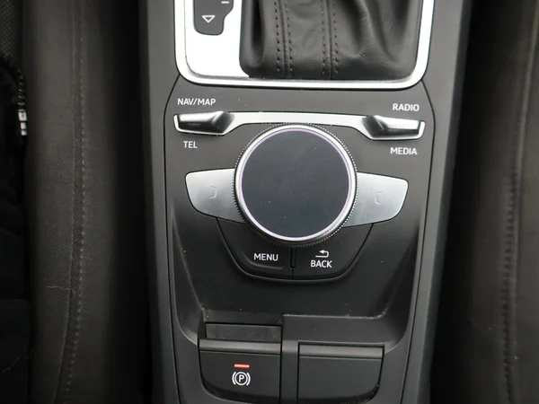 AUDI Q2 (2022) — foto 15 van 25