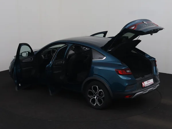 RENAULT Arkana (2021) — foto 27 van 28