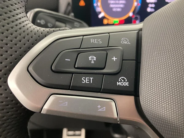 VOLKSWAGEN T-Roc (2026) — foto 9 van 36