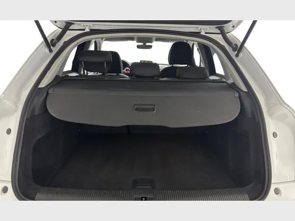 Audi Q3 (2018) — foto 7 van 23