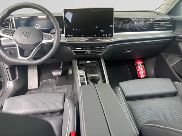 VOLKSWAGEN Passat SW (2025) — foto 20 van 20