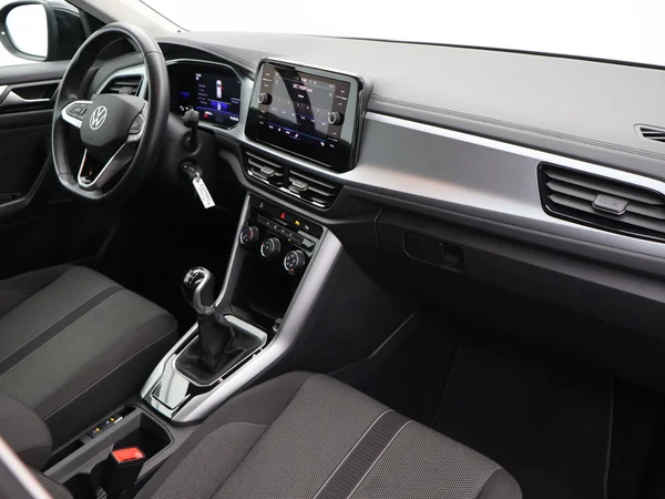 VOLKSWAGEN T-Roc (2022) — foto 19 van 25