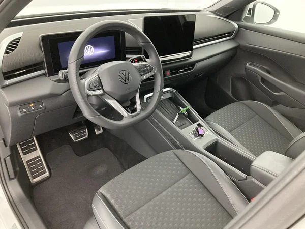 VOLKSWAGEN T-Roc (2026) — foto 16 van 36