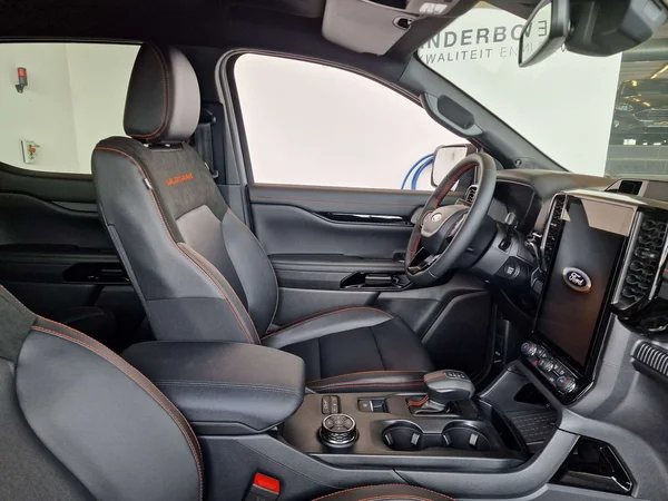 Ford Ranger — foto 13 van 16