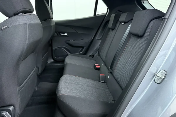 Peugeot 2008 (2025) — foto 16 van 17