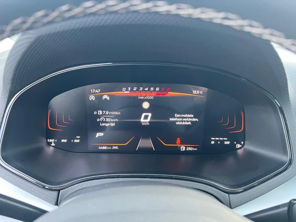 SEAT Arona (2025) — foto 6 van 24