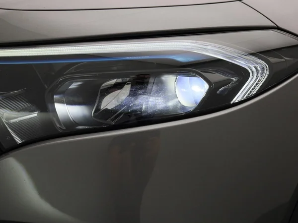 Mercedes-Benz EQB (2023) — foto 8 van 53