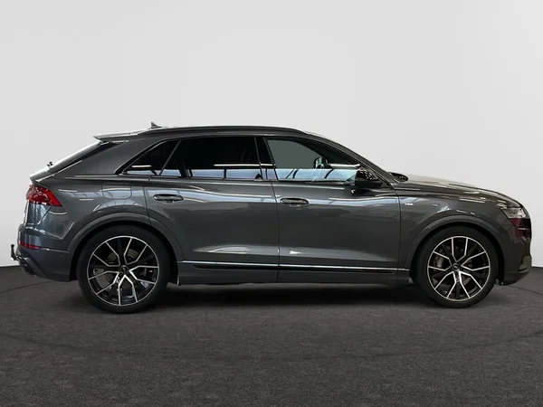 AUDI Q8 (2020) — foto 5 van 23
