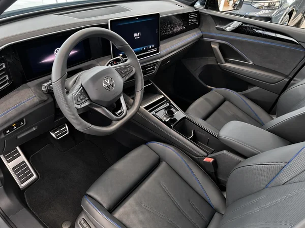 VOLKSWAGEN Tiguan (2026) — foto 11 van 12