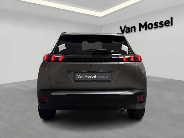 Peugeot 2008 (2022) — foto 12 van 18
