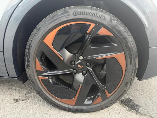 CUPRA Tavascan (2026) — foto 11 van 20