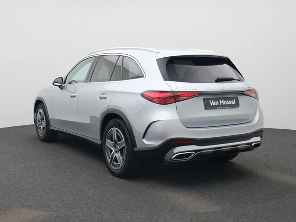 Mercedes-Benz GLC (2025) — foto 12 van 52