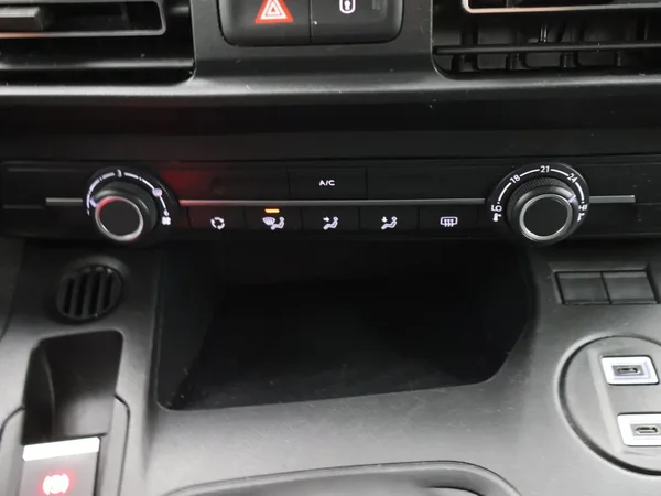 Opel Combo Life (2025) — foto 17 van 28