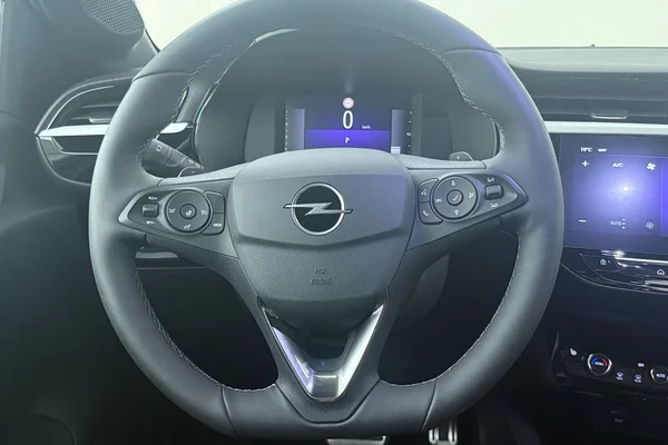 Opel Corsa (2023) — foto 2 van 22
