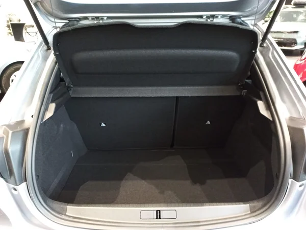Peugeot 208 (2022) — foto 4 van 26