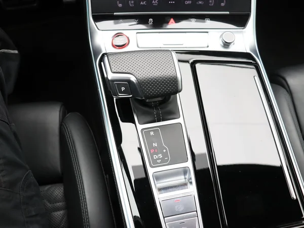 Audi RS6 (2024) — foto 6 van 27