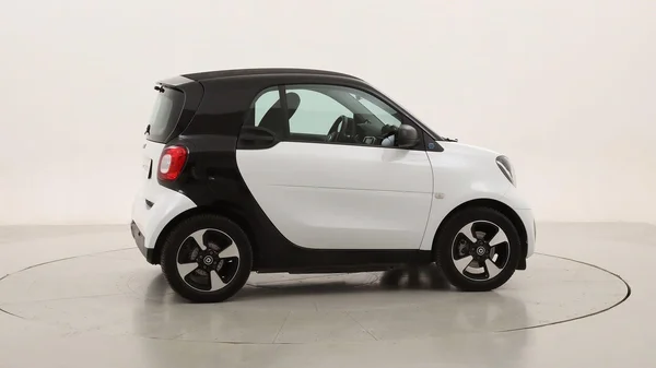 Smart Fortwo Coupe EQ (2022) — foto 20 van 23