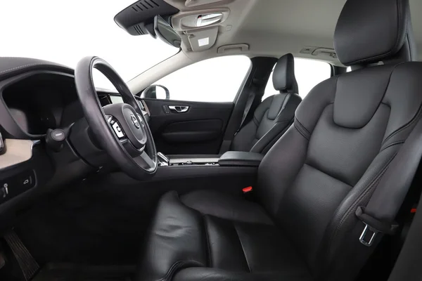 Volvo XC60 (2021) — foto 16 van 16