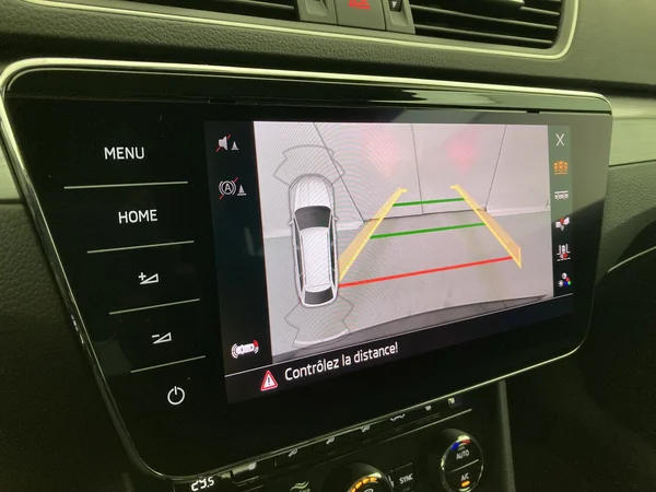 SKODA Superb Combi (2020) — foto 24 van 36