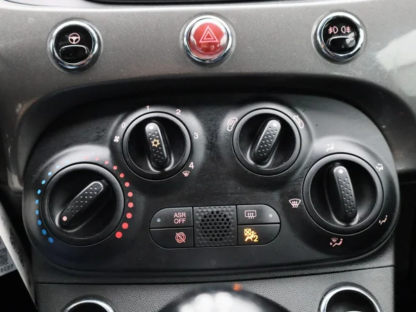 Fiat 500 (2021) — foto 9 van 36