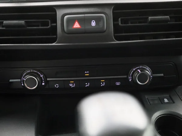 Opel Combo Life (2022) — foto 9 van 34