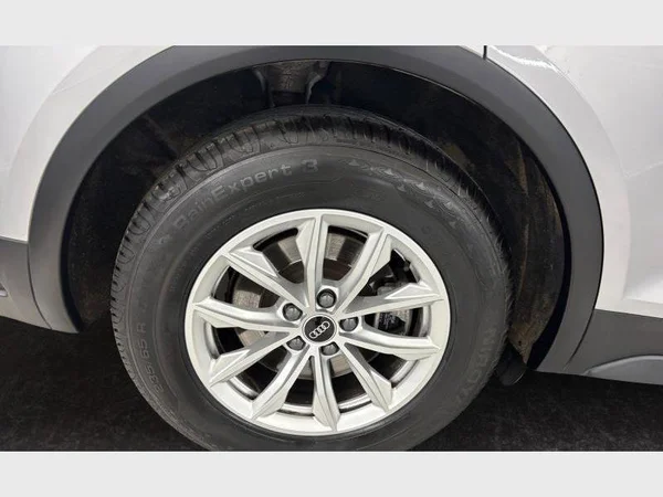 Audi Q5 (2022) — foto 14 van 15