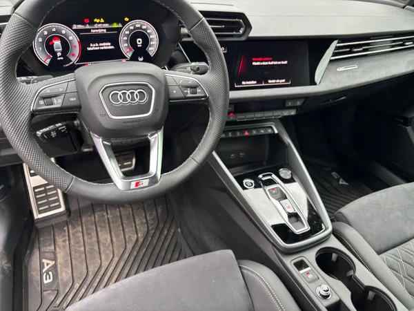 AUDI A3 Sedan (2025) — foto 6 van 24