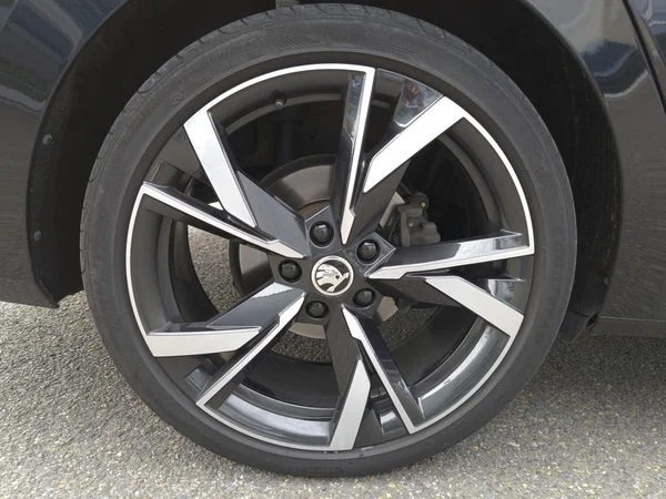 SKODA Octavia Combi Dsl (2025) — foto 28 van 31