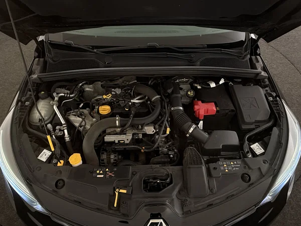 RENAULT Clio (2021) — foto 6 van 26