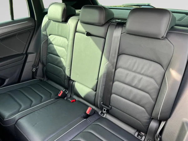 VOLKSWAGEN Tiguan eHybrid (PHEV) (2022) — foto 10 van 24