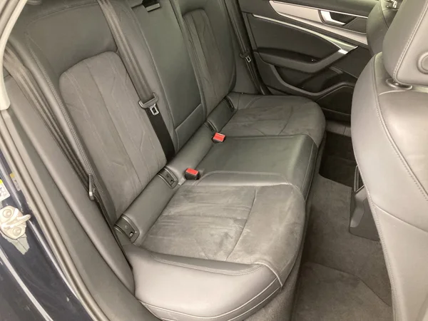 AUDI A6 Avant (2024) — foto 28 van 36
