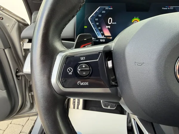 Bmw 520 (2024) — foto 9 van 31
