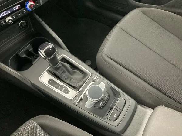 AUDI Q2 (2022) — foto 15 van 36